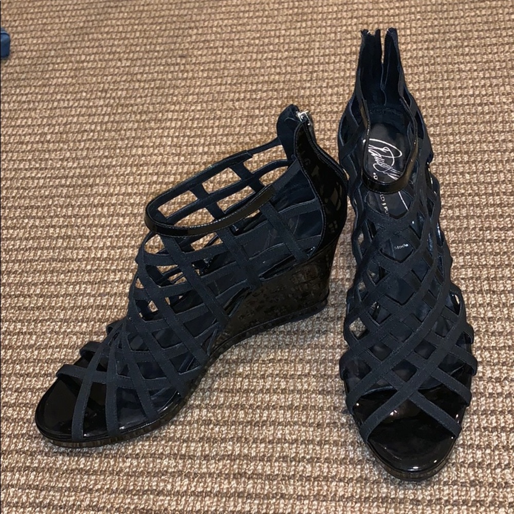 Donald Pliner 4” black cage wedges